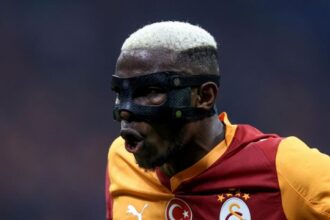 rinascita Liverpool, show Osimhen, Chelsea a valanga, la classifica completa