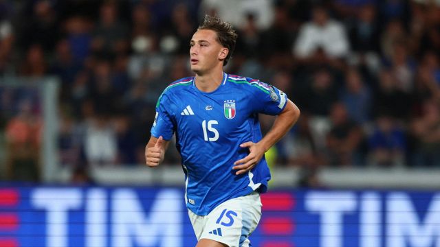 poteva avere Hojlund ma ha voluto tenere Pio Esposito, il clamoroso retroscena