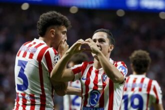 Simeone li ha già scaricati, scoppia la polemica