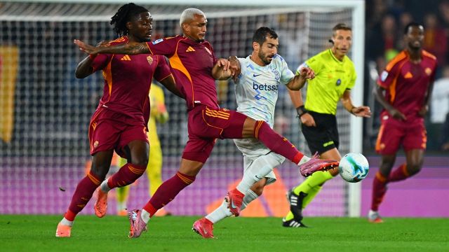 due calciatori squalificati, mano pesante su Roma e Inter