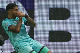 Castro trascina il Bologna a Parma, il derby è rossoblù  - Calcio