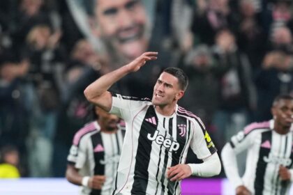 Juve, Vlahovic trascinatore: "Ora testa al derby"