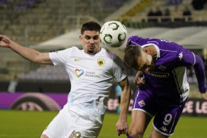 Fiorentina, Dzeko: "Non servono i fischi, i tifosi ci aiutino"