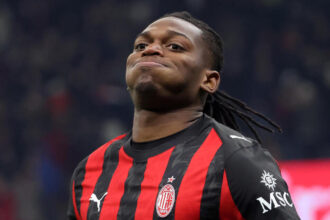 Finale thrilling a San Siro: niente rigore per la Lazio, il Milan vince 1-0 ed è in vetta - Calcio