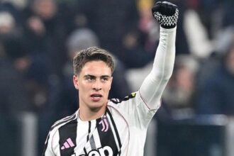 Esposito risveglia Yildiz che fa doppietta. Palestra fa impazzire Kostic