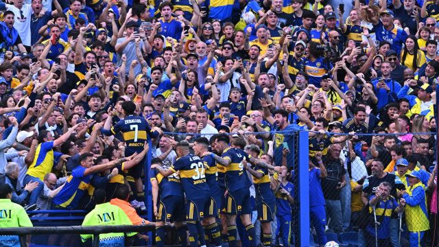 Superclasico al Boca, demolito il River Plate: follia alla Bombonera