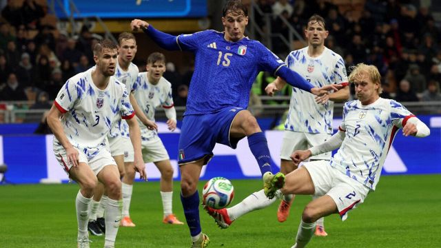 due rigori nel primo tempo avrebbero evitato la figuraccia