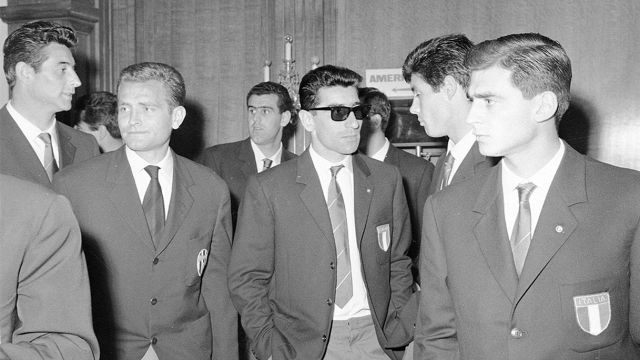 Morto Lorenzo Buffon, leggendario portiere del Milan e della Nazionale e "zio" di Gigi. L'amore con Edy Campagnoli