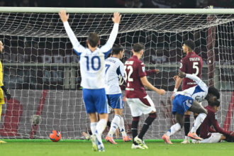 Serie A: Como sogna la Champions, Toro umiliato in casa con 5 gol - Calcio