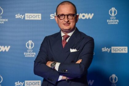 Sky, le decisioni del direttore Ferri dopo esultanza in diretta, decalogo e frecciate per la redazione, web in rivolta