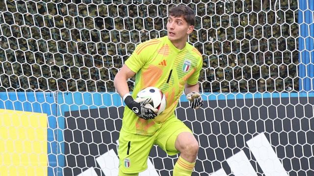 chi è il terzo portiere all'esordio in A, due metri e un titolo già vinto