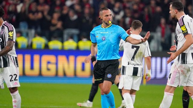 "Il Var Guida è di Napoli e ha sbagliato perché ha paura dei tifosi azzurri"
