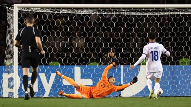 Chevalier, debutto choc in nazionale per l'erede di Donnarumma , Nkunku e Thuram che beffa