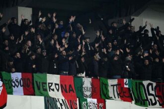 cosa si nasconde dietro la contestazione, lo striscione della vergogna