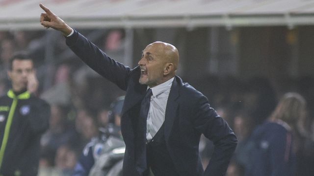 la prima in bianconero fa discutere i tifosi