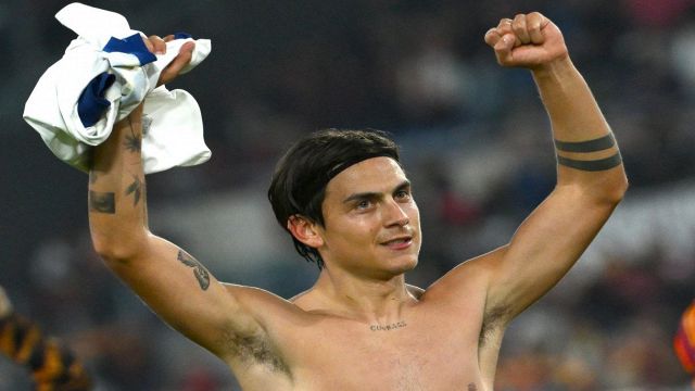 Roma, Paredes senior "spinge" Dybala verso il Boca Juniors mentre spunta il nome di Zirkzee per gennaio