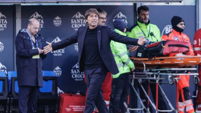 “Conte esonerato, via l’ex Juve”, Tuttosport stuzzica i tifosi del Napoli ma si tratta di Mirko. Sui social scoppia il putiferio