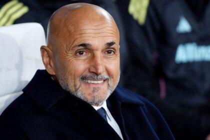 le parole su David e Openda, poi il siparietto “glaciale” col giornalista