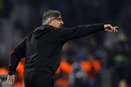 lite Lookman-Juric, furia De Zerbi sull'arbitro, il giallo del laser su De Ketelaere