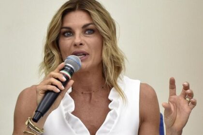 Martina Colombari, le lacrime nel racconto sul figlio Achille: Tso necessario per salvarlo