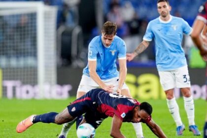 scintille infinite Mina-Zaccagni, rigori, spinte e falli per 90’, l’arbitro resta a guardare