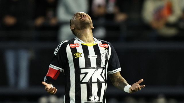 follia dopo il gol, rigore provocato e rissa in campo, Mondiali lontani