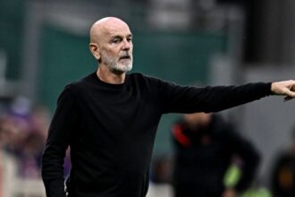 Pioli non si dimette, squadra e società sott'assedio, la decisione di Commisso, gli scenari