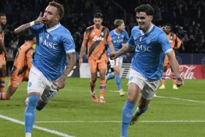 Neres scaccia i fantasmi, prima gioia per Lang, la Dea si sveglia tardi