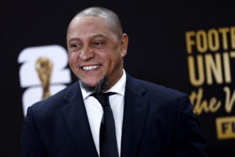 Paura per Roberto Carlos dopo un infarto, ora fuori pericolo - Calcio