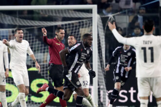 >>>ANSA/ Calcio: Lazio beffata, l'Udinese pareggia all'ultimo respiro con Davis - Calcio