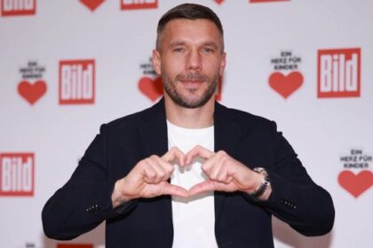 Da Podolski a Bacca, tante star giocano ancora e forse non lo sapete