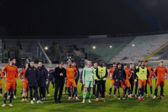 Fiorentina: Vanoli a rischio dopo la sconfitta contro il Verona