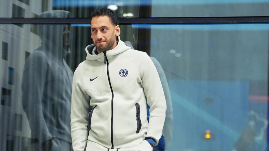 Supercoppa, Bologna-Inter: Hakan Calhanoglu si allena in gruppo, condizioni