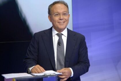 ma per il pm non l'ha minacciata di morte