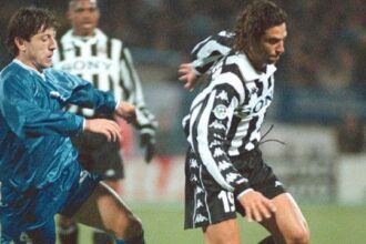 Ex Juventus Esnaider non si dà pace per la morte del figlio 17enne: "Non mi riprenderò mai"