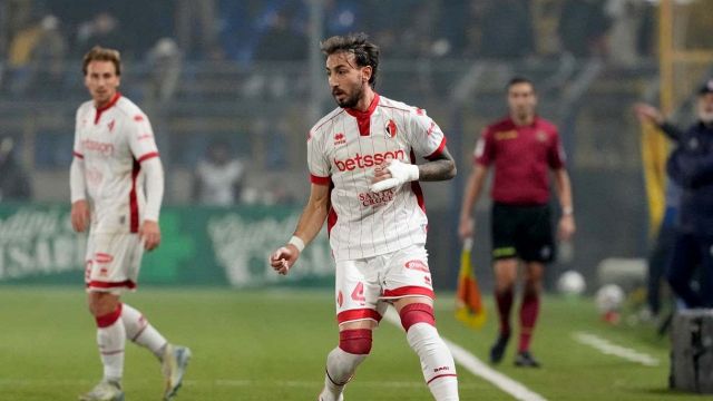 la denuncia della moglie Rachele Risaliti. Il club di De Laurentiis prende posizione