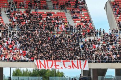 tutti in piazza contro De Laurentiis, Avellino pari con giallo finale, Monza fermato in casa