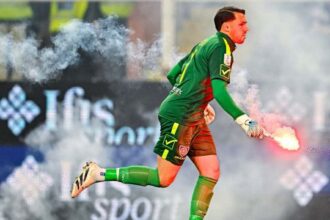 clima incandescente al Ferraris. Coda allontana la crisi