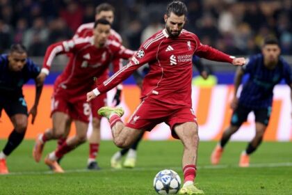 Inter, la sparata di Costacurta sul rigore al Liverpool scatena i tifosi sul web. Cesari fa chiarezza