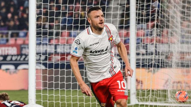 Vardy redivivo, doppietta da trascinatore al Dall'Ara. Disastro Casale