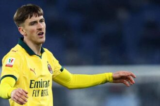 Torino-Milan, caos sul gol di Pulisic: il litigio sulla panchina granata. Saelemaekers, che sceneggiata: il web lo massacra