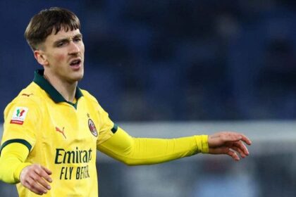 Torino-Milan, caos sul gol di Pulisic: il litigio sulla panchina granata. Saelemaekers, che sceneggiata: il web lo massacra