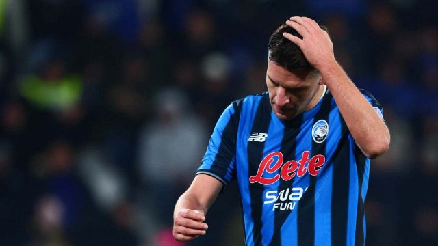 Atalanta-Inter “da ufficio inchieste”, la rabbia dei tifosi sui social. Djmisiti si scusa ma c’è un dato che fa riflettere
