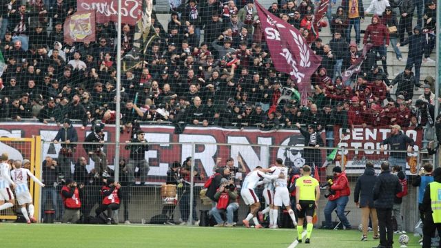 La Salernitana respira ma che spavento per il ds, Canotto supergol alla Cassano