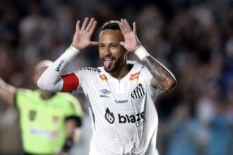 la tripletta di Neymar vale la chiamata Mondiale, i dubbi del ct