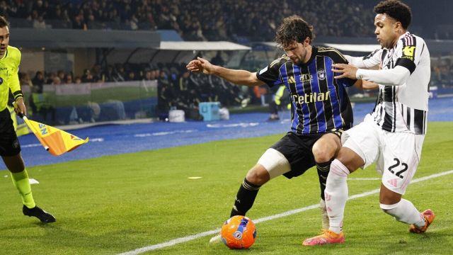 tre rigori negati, un gol annullato e poi dato dal Var, gli errori di Maresca