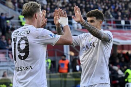 Hojlund re Mida, Vardy imbavagliato, Conte resta aggrappato alla vetta