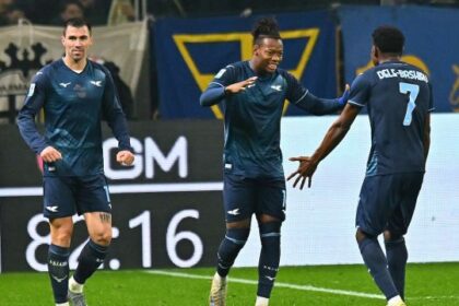 follia Zaccagni-Basic due rossi diretti, Noslin fa vincere i biancocelesti in nove