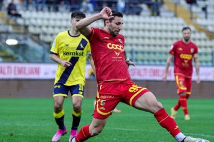 Pittarello fa piangere i canarini, rimonta super tra Var e rigore al 90'