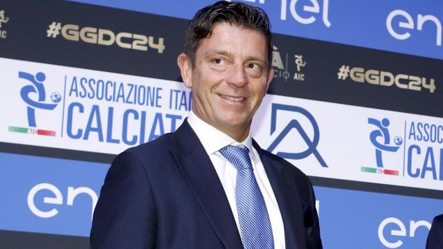 Arbitri, Rocchi dà ragione a Sarri, bacchetta Pairetto e Var e ammette: "Non saremo mai perfetti"